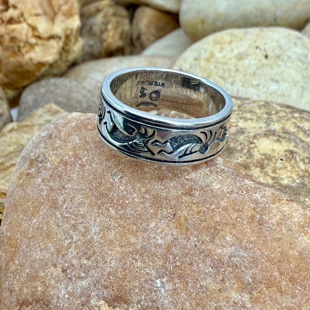 Vintage Shube’s Dakota West Sterling Silver Band Ring Size 7 Southwest Kokopelli - Picture 9 of 17